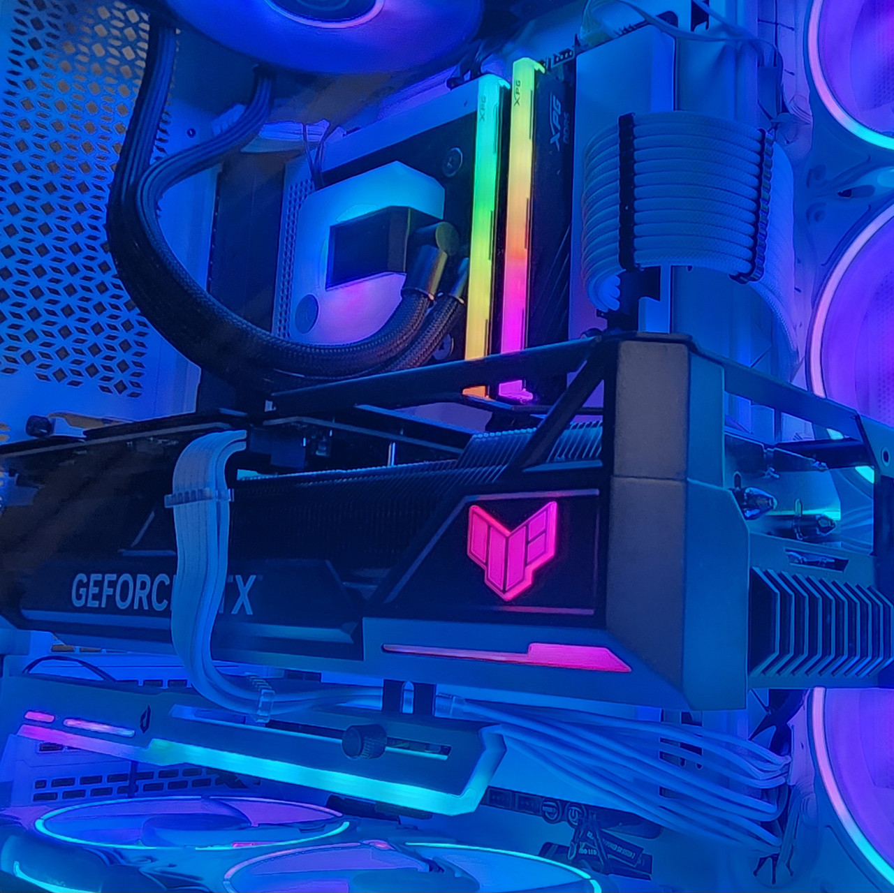 Gaming PC i7-14700KF 32GB RAM 1TB SSD RTX 4080 SUPER 16GB Windows 