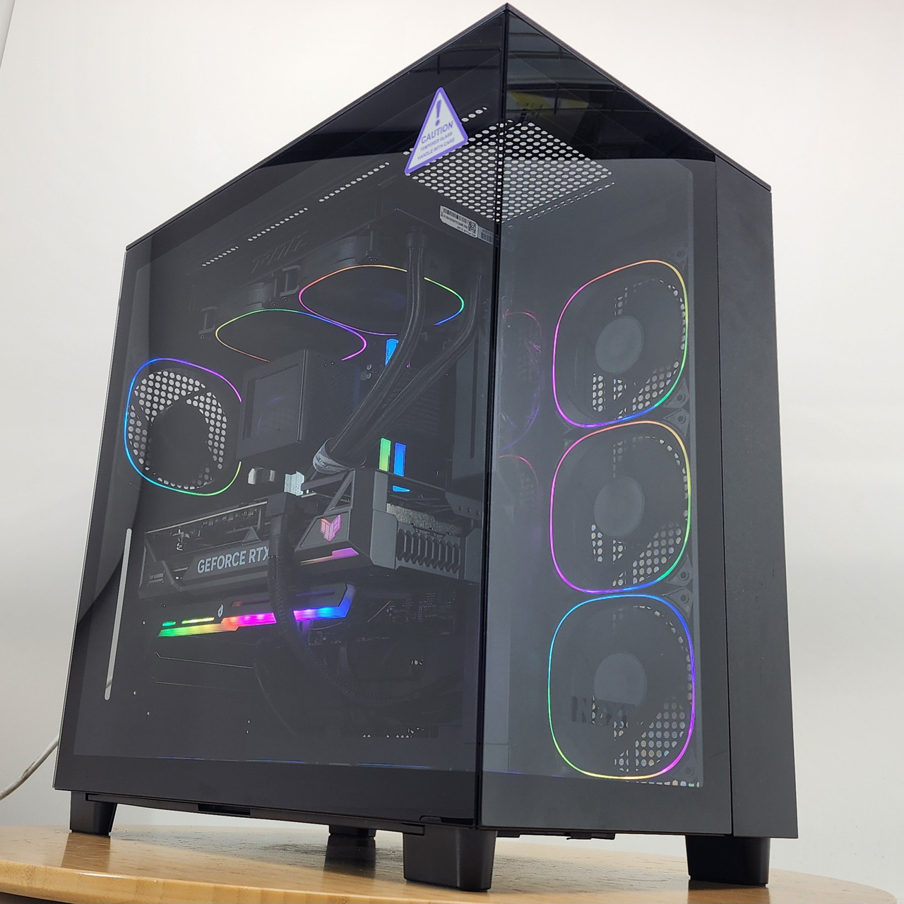 Gaming PC Ryzen 7 7800X3D 32GB RAM 2TB SSD RTX 4070 Ti 12GB