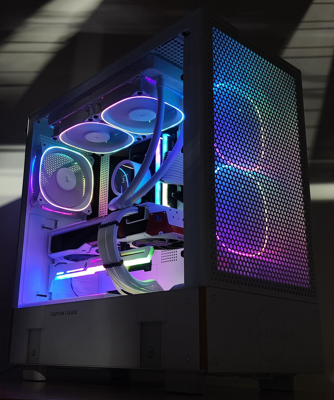 Gaming PC Ryzen 7 7800X3D 32GB RAM 2TB SSD RX 7900 XTX 24GB