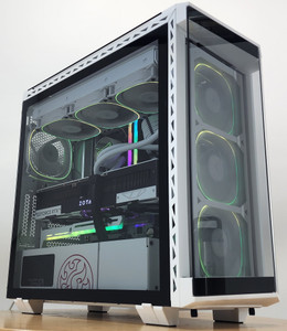 Gaming PC Ryzen 7 7800X3D 32GB RAM 2TB SSD RTX 5070 Ti 16GB Windows 11 Computer