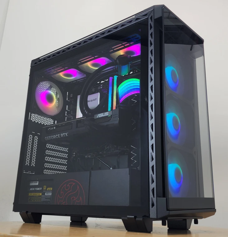 Gaming PC Ryzen 7 9800X3D 32GB RAM 1TB SSD RTX 5070 Ti 16GB Windows 11 Computer