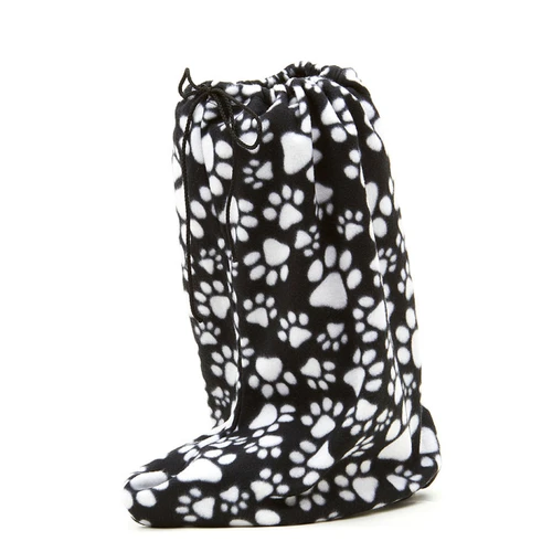 Comfortable night time cover for orthotic walking boot.