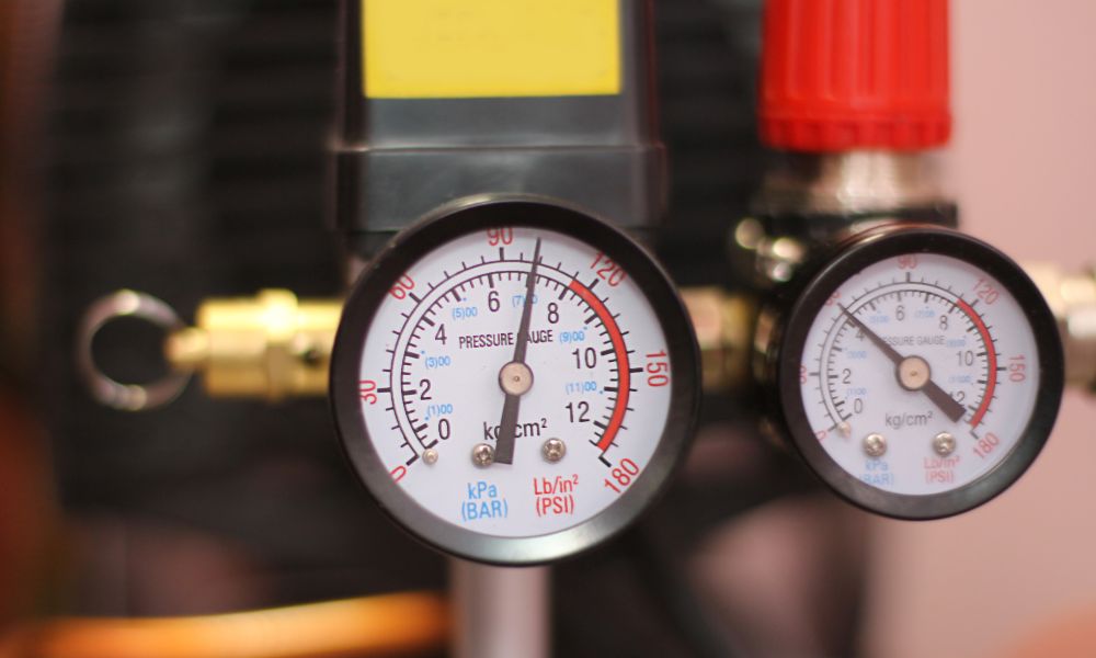 How To Adjust an Air Compressor Pressure Regulator Master Tool Repair