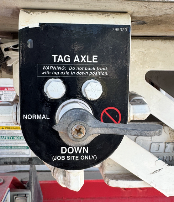 Decal - XT Tag Axle, Manual Down Valve