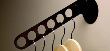 Sidelines Adjustable Laundry Valet Rod | CLVSLSN1