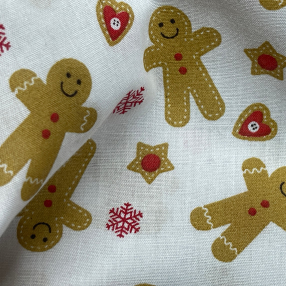 XMAS Gingerbread Man & Snowflakes Christmas Polycotton Fabric, White