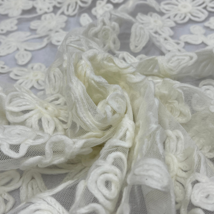 Chantilly Floral Rope Pattern Lace Net Frill Dress Fabric, Cream Chantilly Floral Rope Pattern Lace Net Frill Dress Fabric, Cream