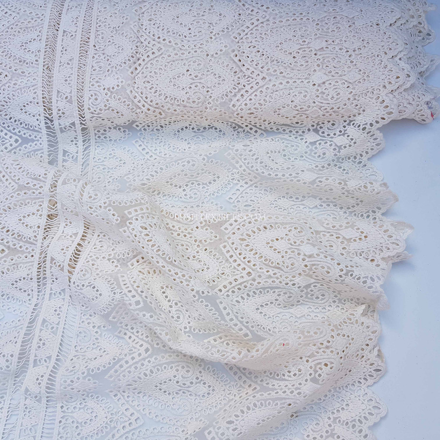 Prestige Guipure Organza Lace Scallop Swiss Dot, Cream Prestige Guipure Organza Lace Scallop Swiss Dot, Cream