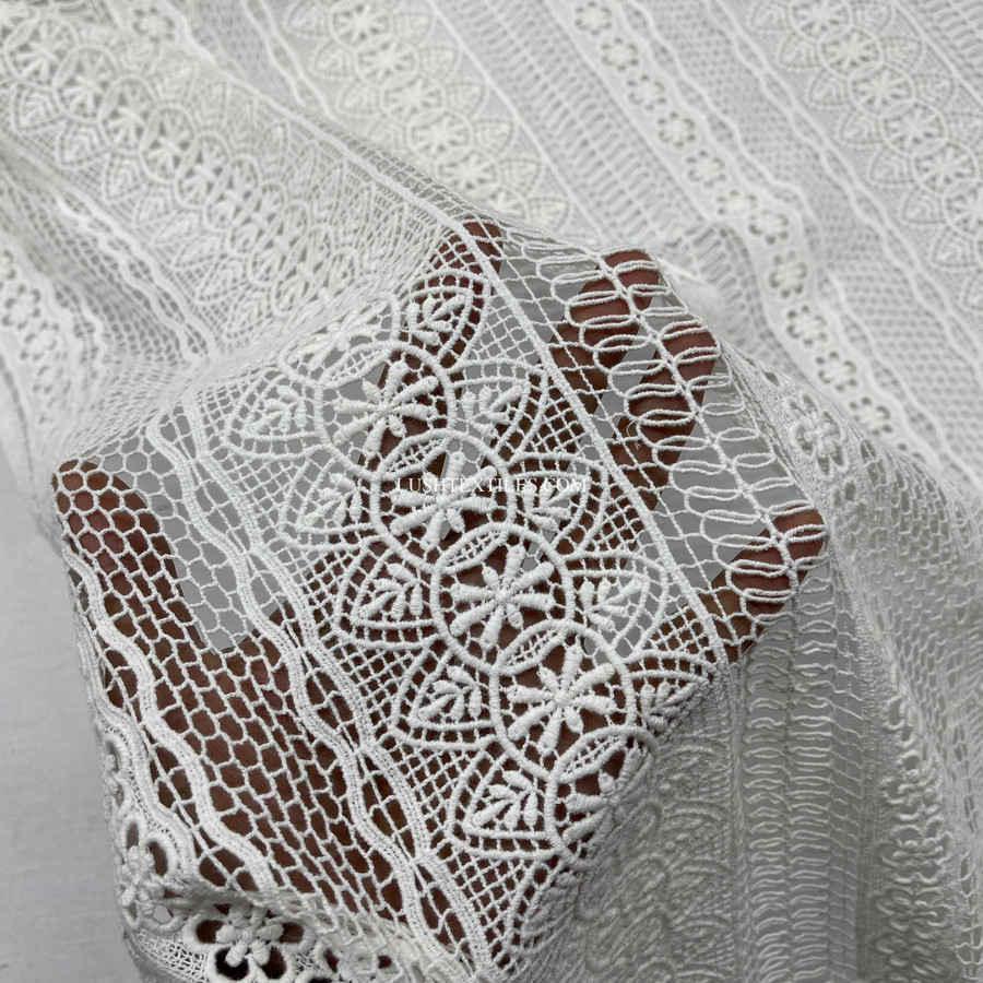 Prestige Guipure Floral Lace Frill Fabric, Cream Prestige Guipure Floral Lace Frill Fabric, Cream