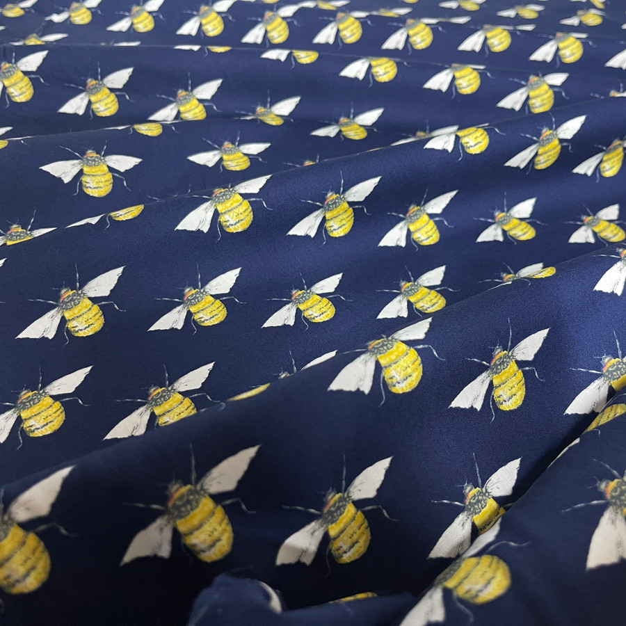 27m Bumblebee Rose & Hubble Cotton Poplin Dress Fabric, Navy 27m Bumblebee Rose & Hubble Cotton Poplin Dress Fabric, Navy