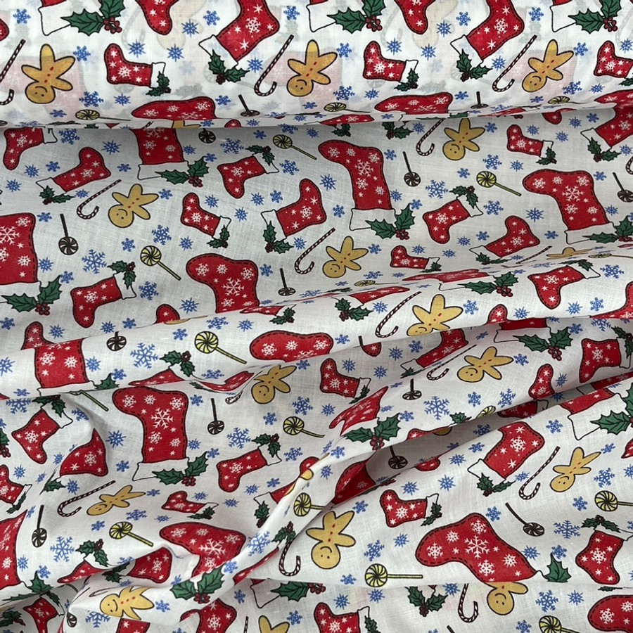 XMAS Festive Poly Cotton Snowflakes Gingerbread Man Candy Fabric Craft Quilting 45", White XMAS Festive Poly Cotton Snowflakes Gingerbread Man Candy Fabric Craft Quilting 45", White