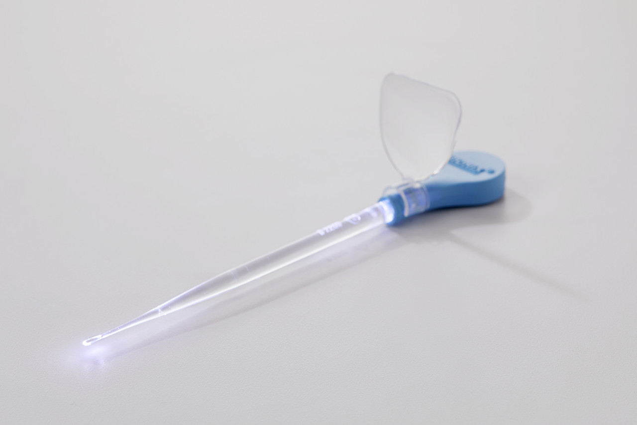 BIONIX LIGHTED EAR CURETTE™ Lighted Ear Curette, InfantScoop®, 2mm, Clinic Pack, Each Box Includes: (50) Curettes, (1) Light Source, (1) Magnification Lense, 50/bx (US Only)