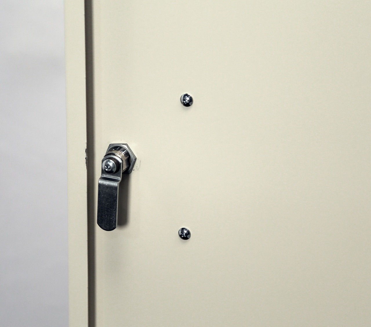 LAKESIDE NARCOTIC CABINETS - Narcotics Cabinet, Single Door, Single Lock, (3) Adjustable Shelves, Key Lock, 10" x 24" x 30", Beige