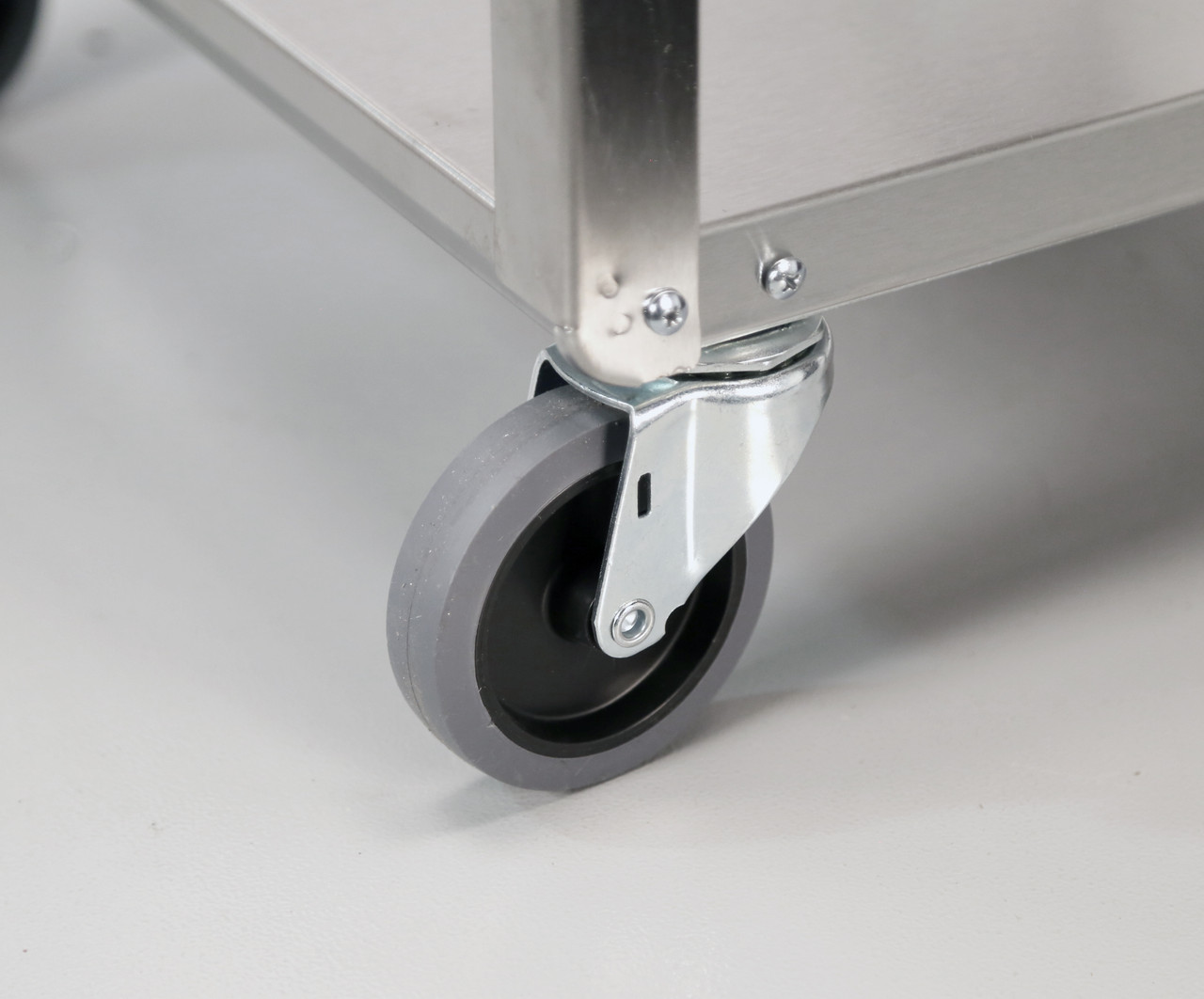 LAKESIDE EQUIPMENT STANDS - Stand, 2 Drawers, 2 Shelves, 16¾"W x 18¾"D x 35"H, (4) 3½" Swivel Casters