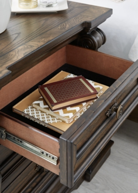 Maylee Nightstand (B947-93)