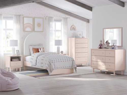 Wistenpine Dresser and Mirror (B1323B1)