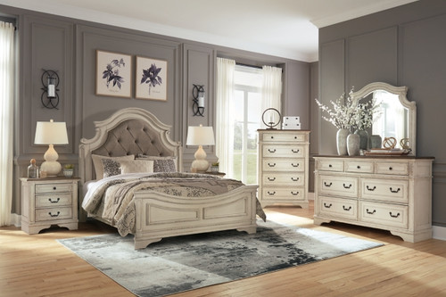 Realyn Queen Upholstered Panel Bed and 2 Nightstands (B743B55)