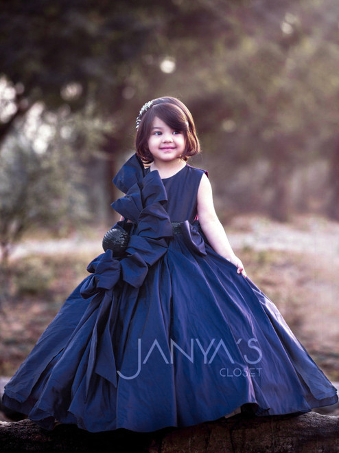 Blue Structured Bow Taffeta Gown With Hair Accessory