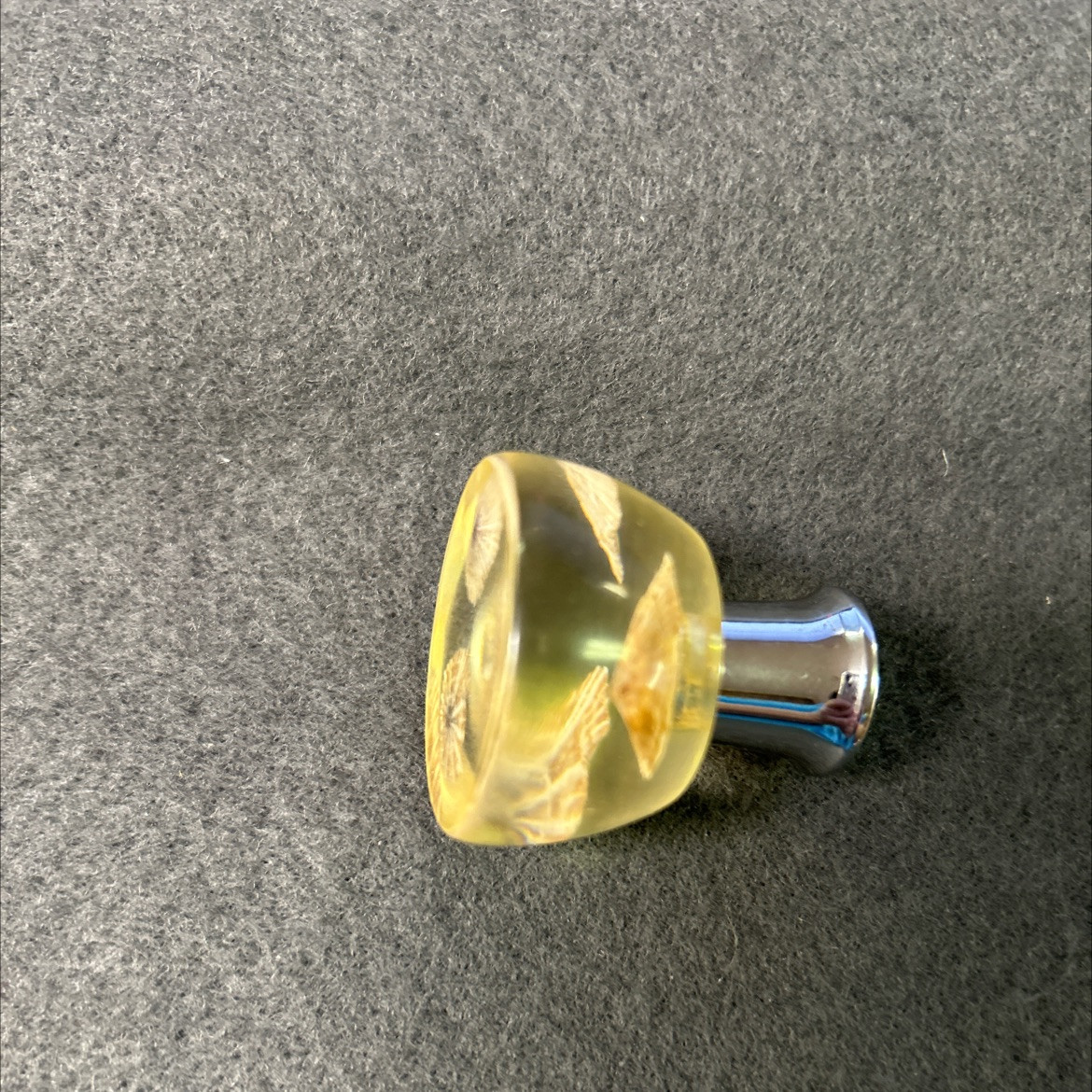 11/4" Small Shell Starburst Knob Chrome Base