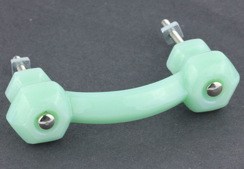 Milk Green Glass Pull
GP-3MG