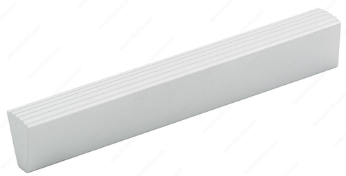Richelieu Modern Aluminum Pull - 4670 - Aluminum - 96 mm