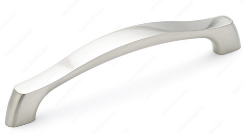 Richelieu Modern Metal Pull - 811 - Brushed Nickel - 128 mm