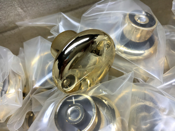 Polished Brass Finish Plastic Knob
LQ-P624AB-PB-A