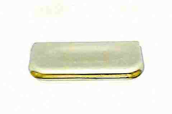 Polished Brass Pull with Ivory Plastic
P11-P1703