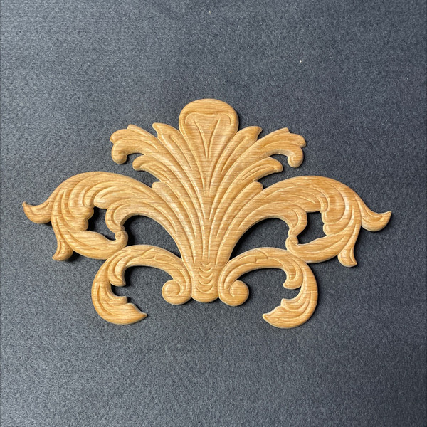 Oak Wood Plume Applique