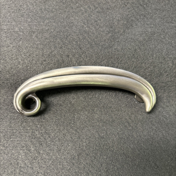 LQ-PBF241Y-BSP-C
3-3/4 inch Pull