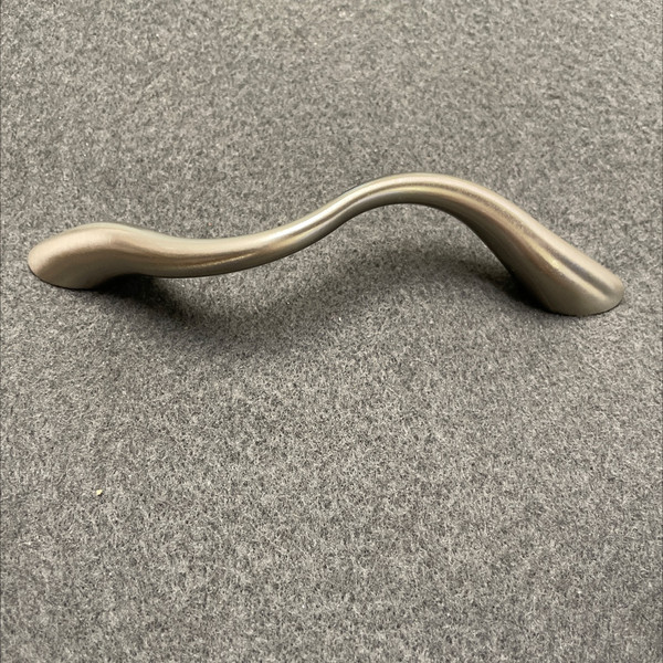 3-3/4 inch Pull
LAUREY-15959