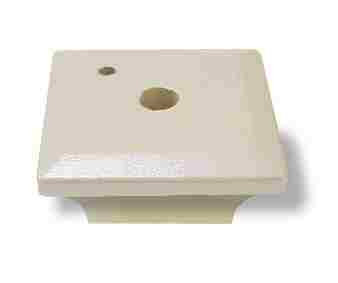 Cream Colored Wood Knob
OT-40-158FMATH338T