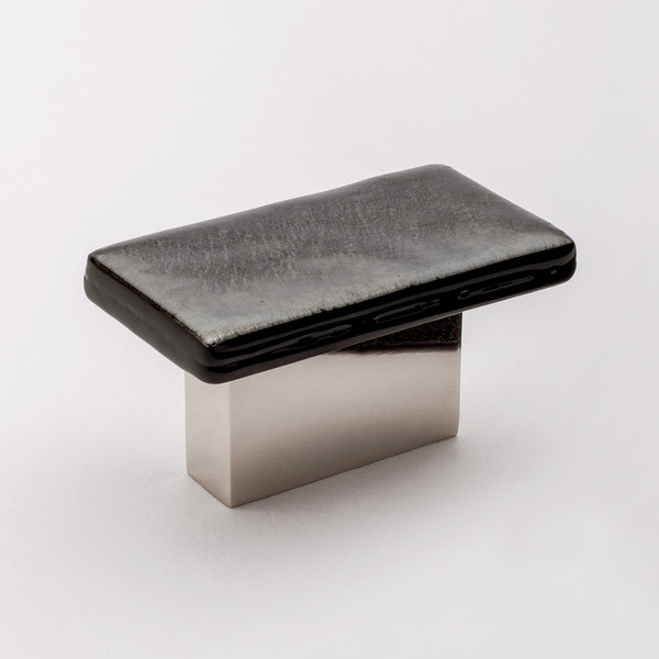 Sietto Skyline irid black pull with polished nickel base