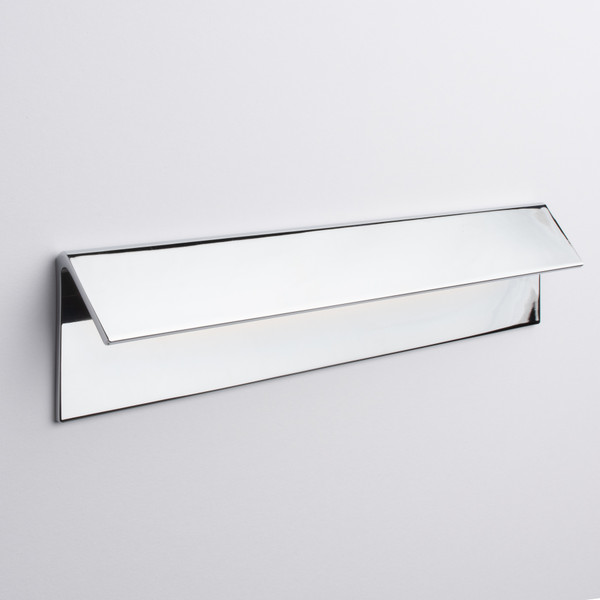 Sietto Fold 8" pull in polished chrome