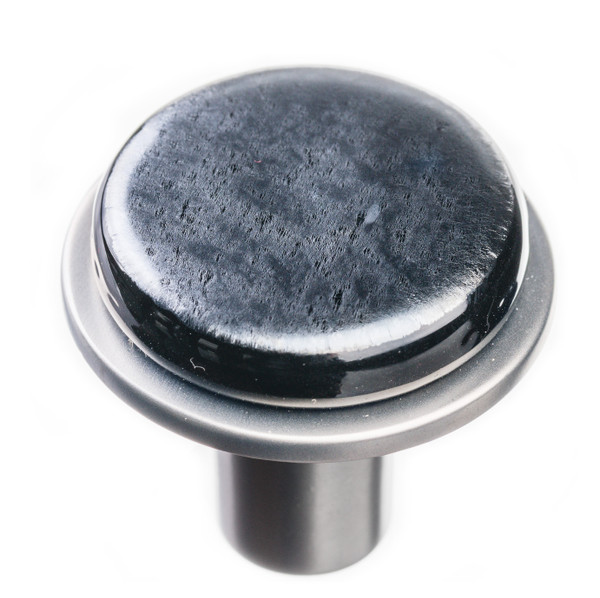 Sietto Geometric round irid black on round satin nickel knob