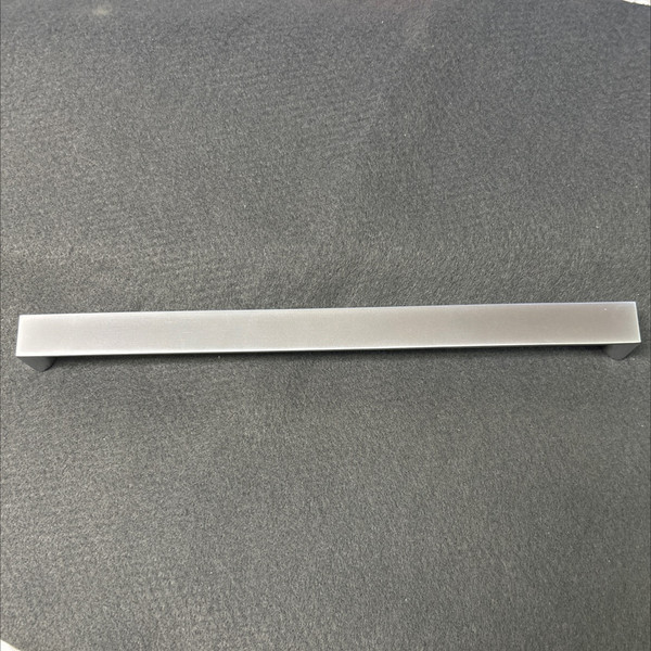 LQ-62888DC
11-5/16" Pull