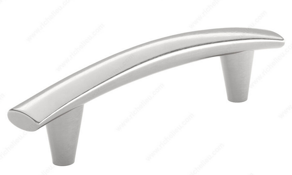 Richelieu Modern Metal Pull - 2323 - Brushed Nickel - 96 mm