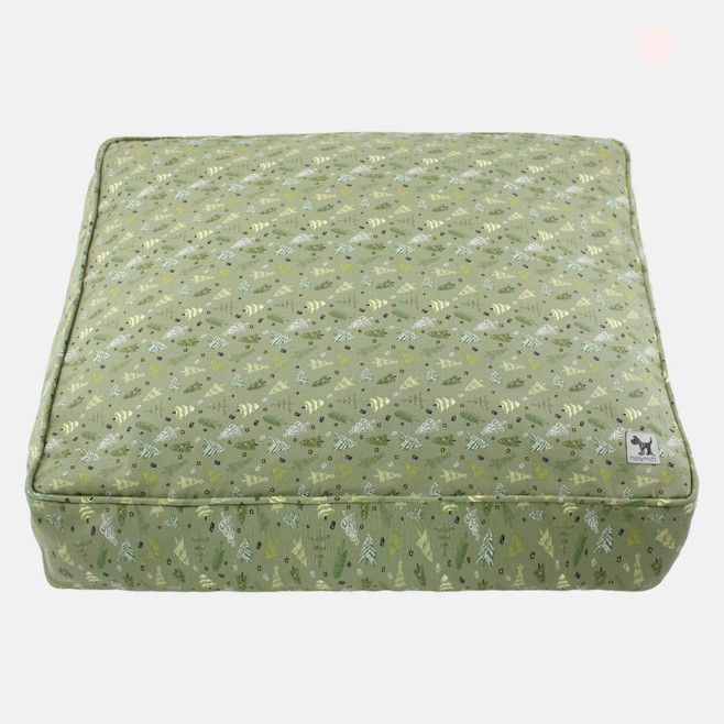 holiday print dog bed cover