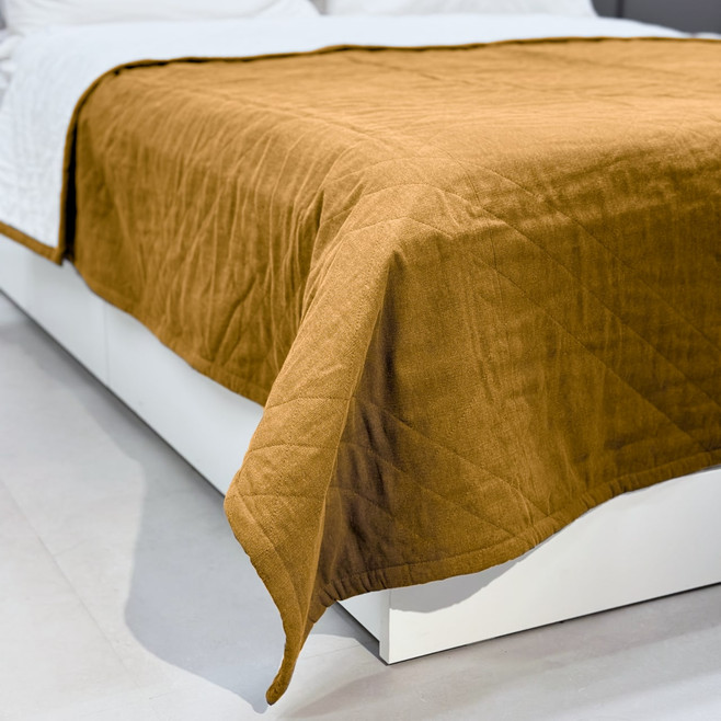 Organic cotton bed quilt and coverlet
