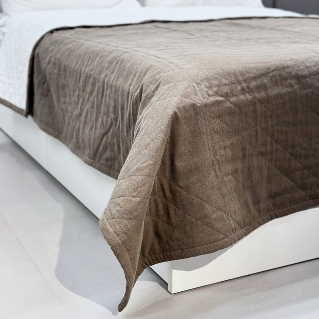 brown organic cotton bed quilt