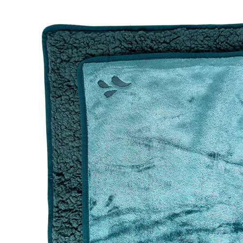 The OG Waterproof Splash Blanket Emerald Green