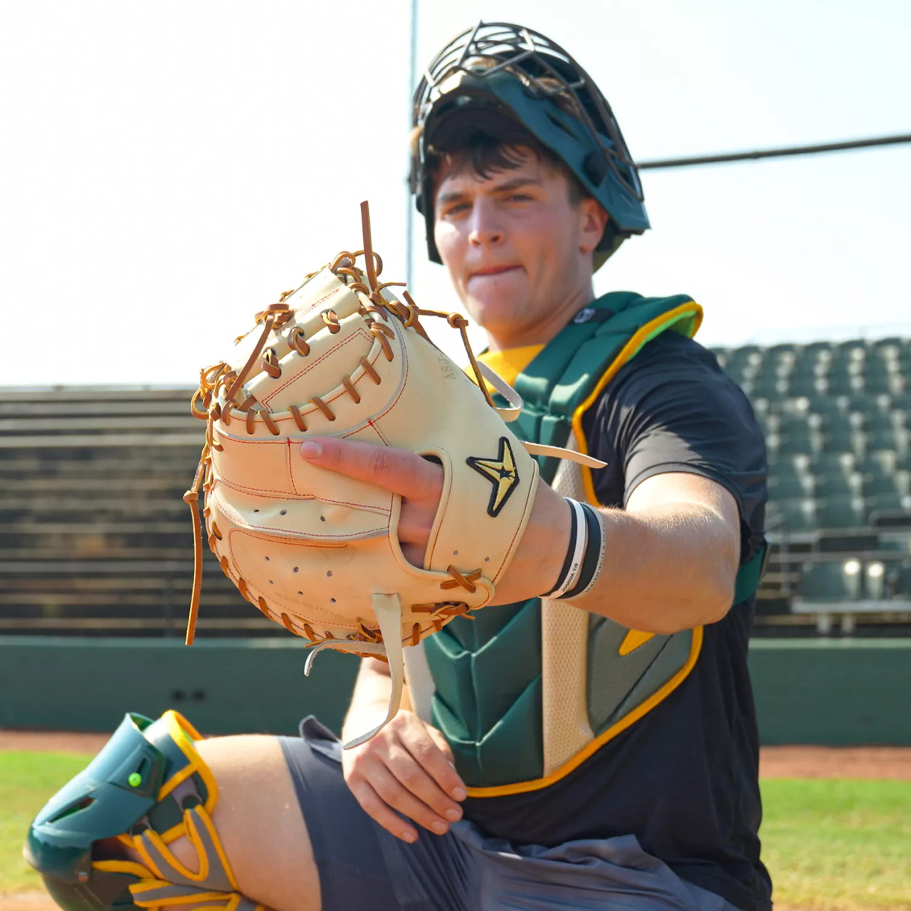 2026 All-Star Pro Elite Japan Baseball Catchers Mitt, 34 in Size