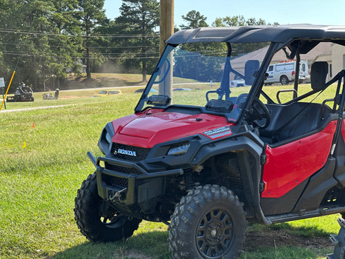 Honda Pioneer 1000 Seizmik Toolless Versa-Vent Scratch Resistant Hard Coated Windshield