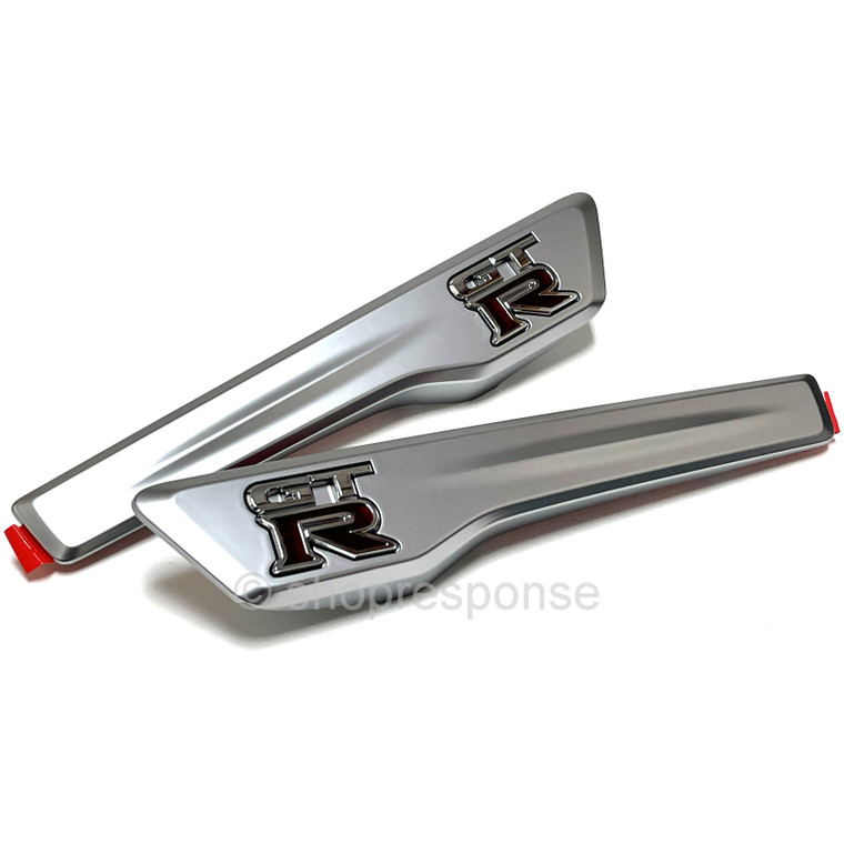 OEM Nissan 14-22 GT-R R35 Front Fender Side GTR Emblems (63870-62B0A / 63871-62B0A)