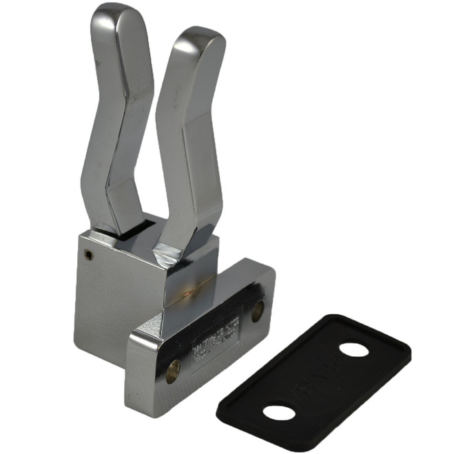 South Park Axe Handle Side Mounting Bracket ZSMA5201C SO PARK at Curtis - Tools for Heroes