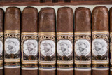 Maceda Patriarch Box Press Robusto 50x5"