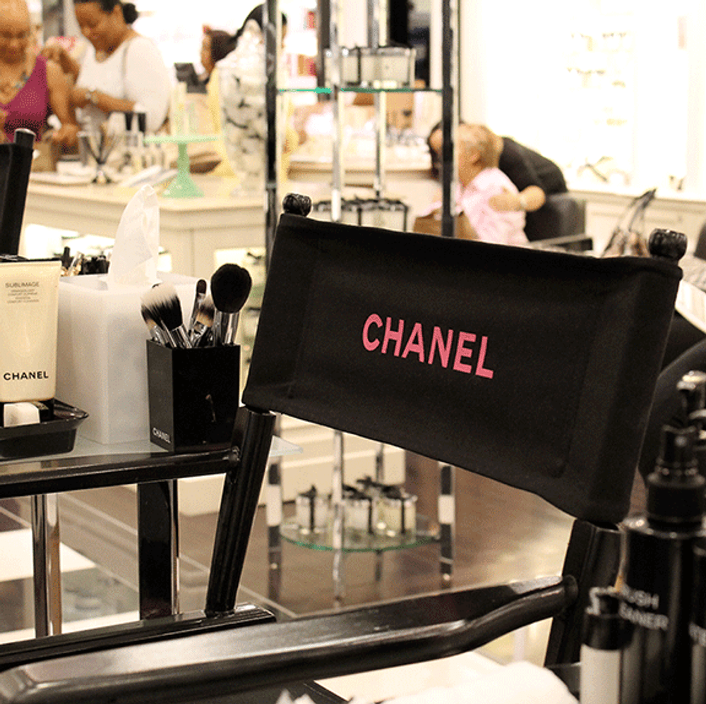 chanel directors chair white