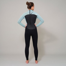 Women’s Pursuit Wetsuit 4/3mm Back Zip - 5029W-EGG02-MODEL_7.jpg