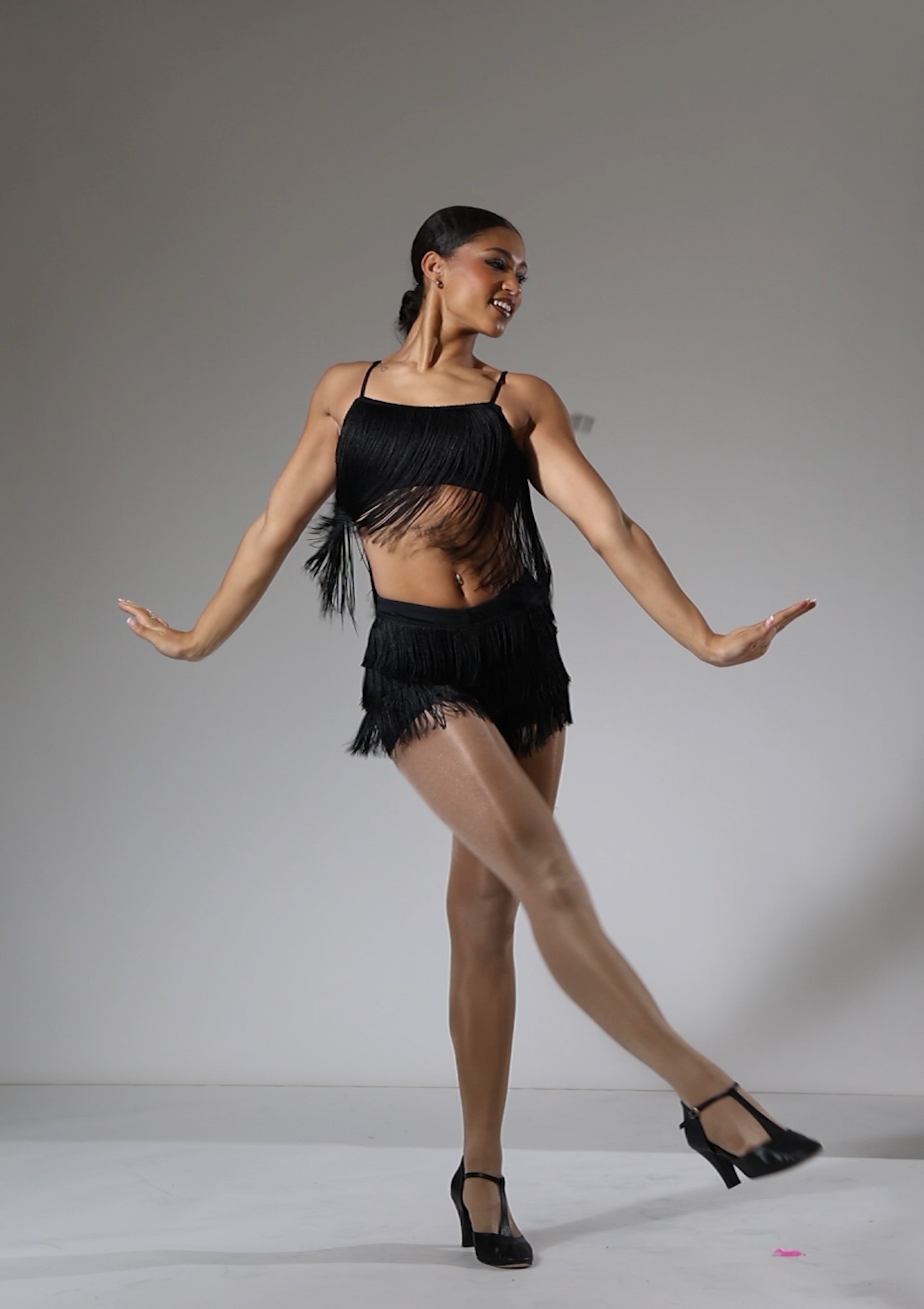 Jolista Sparkle Siren Costume Video