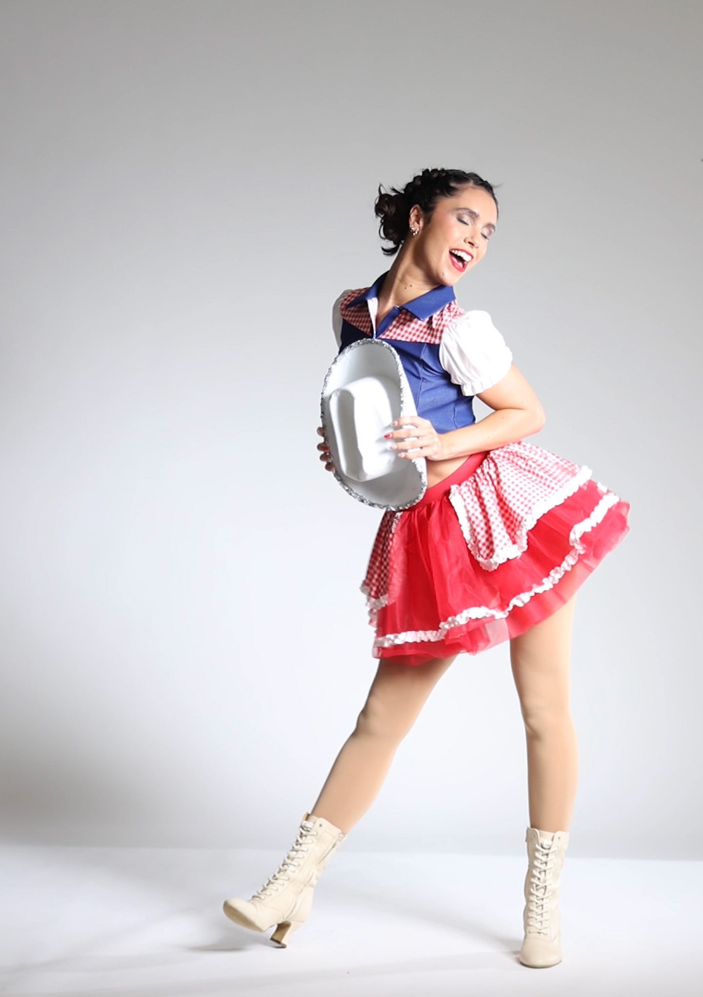 Jolista Rodeo Queen Costume Video